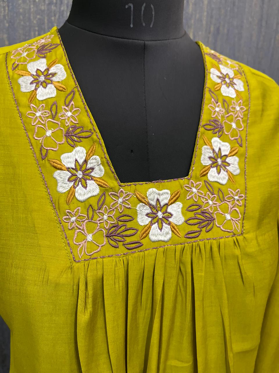 Chartreuse - Image 2