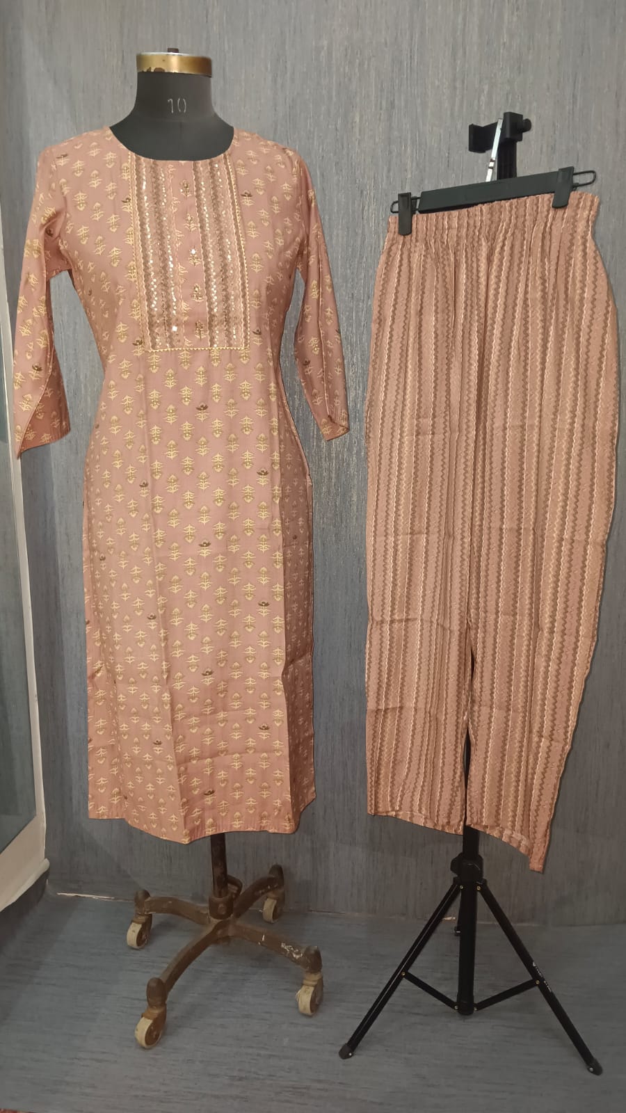 Zari Vastra - Image 2