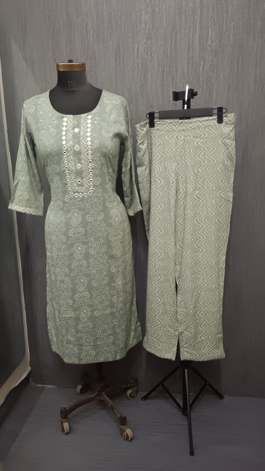 Grey Mint Closet - Image 4