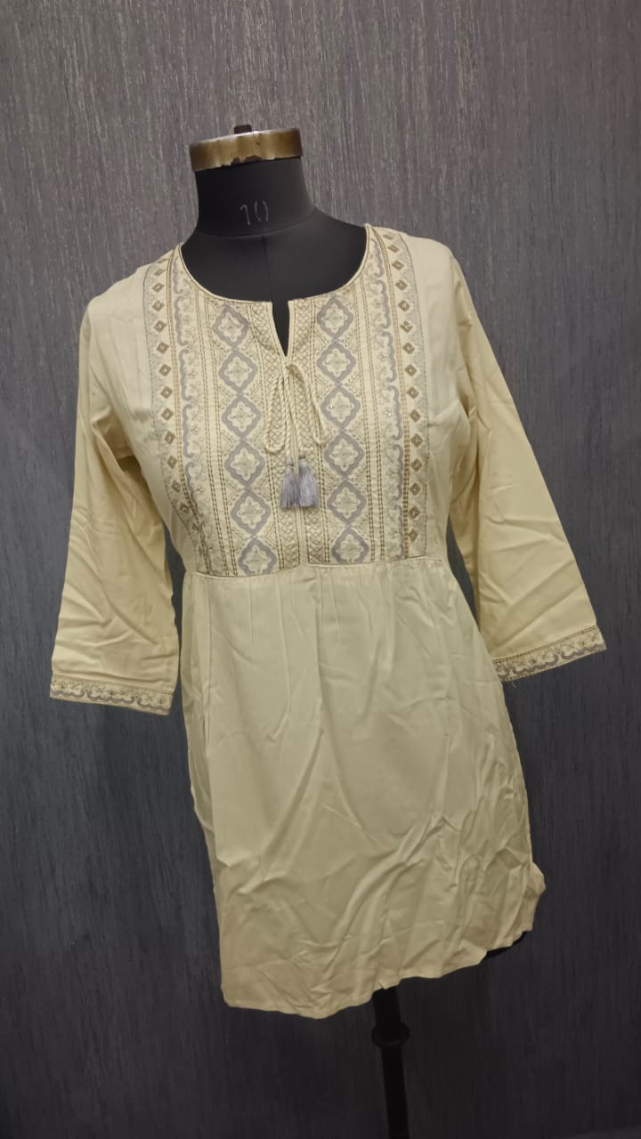Aarohi Embroidered Kurti - Image 2