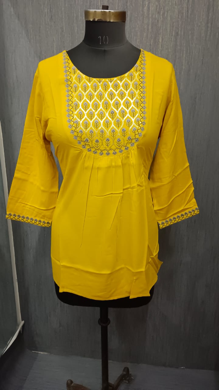 Zari Glow Boutique - Image 3