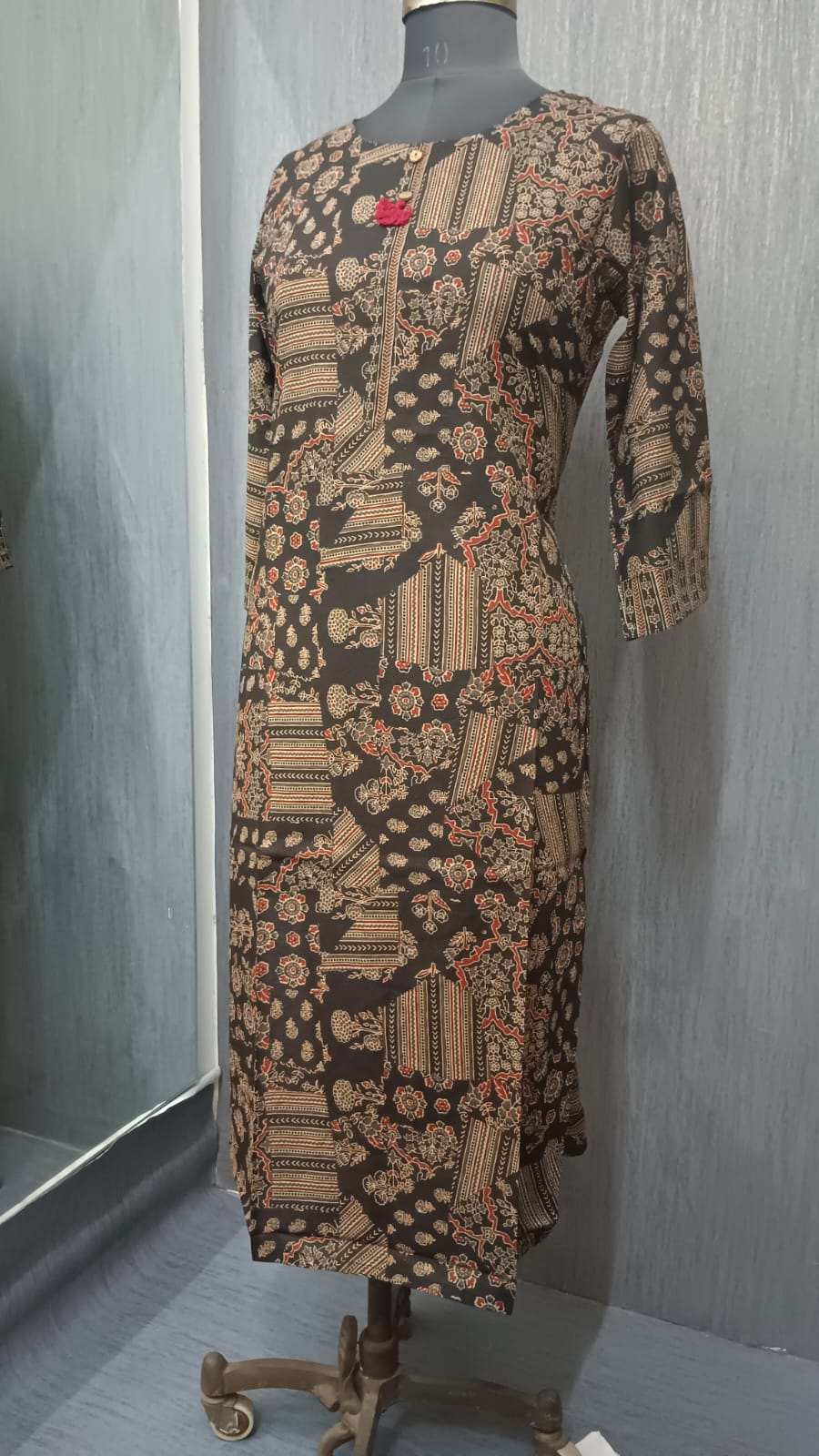 Black Floral Printed Kurti - Image 2