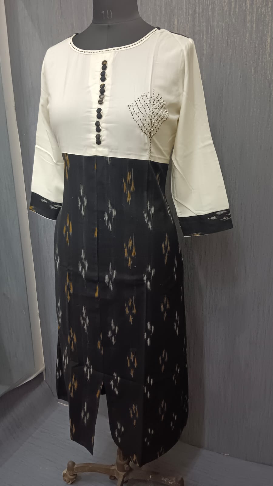 Black Ivory - Image 2