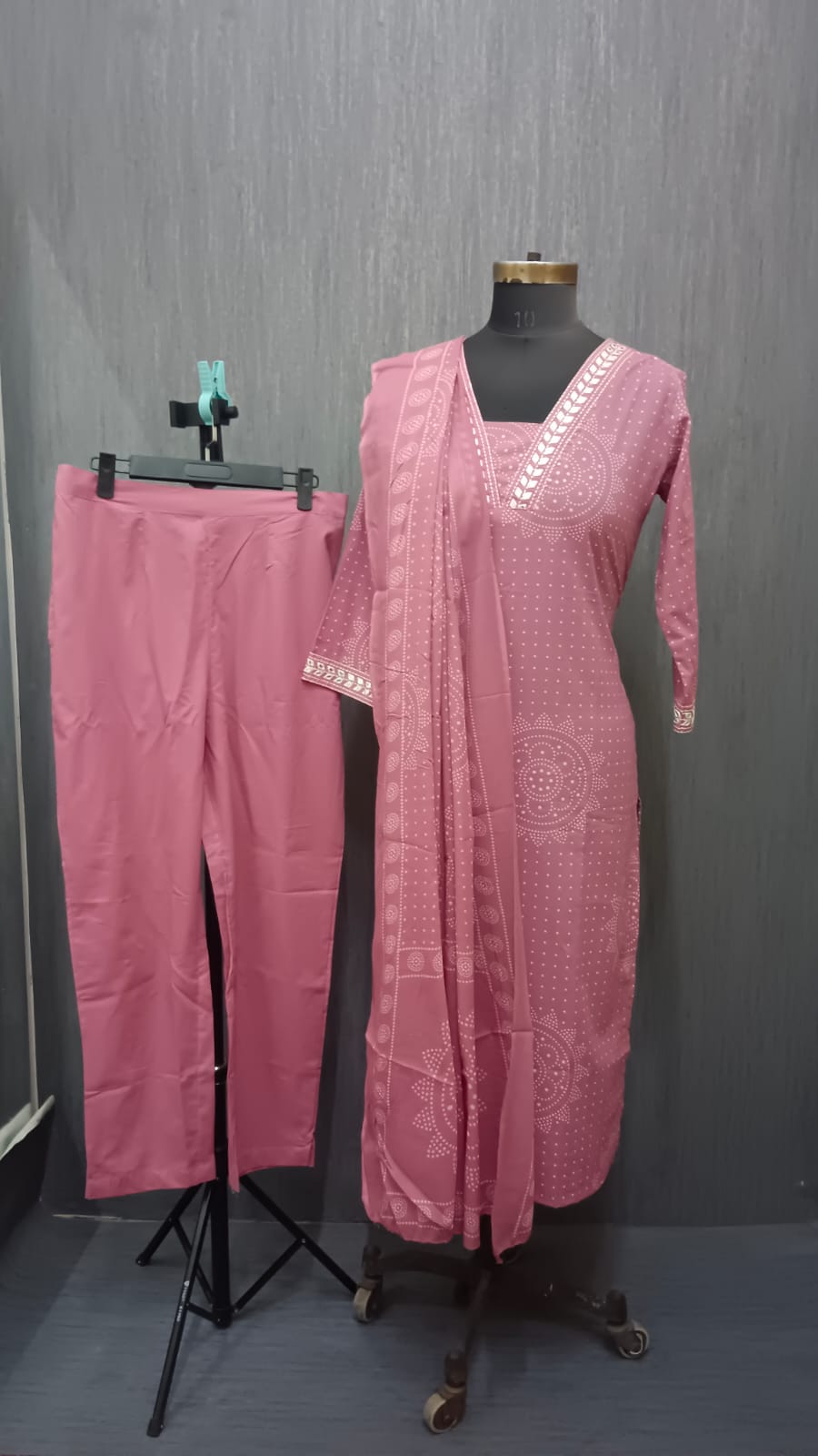 Rosy Charm 5933 - Image 2