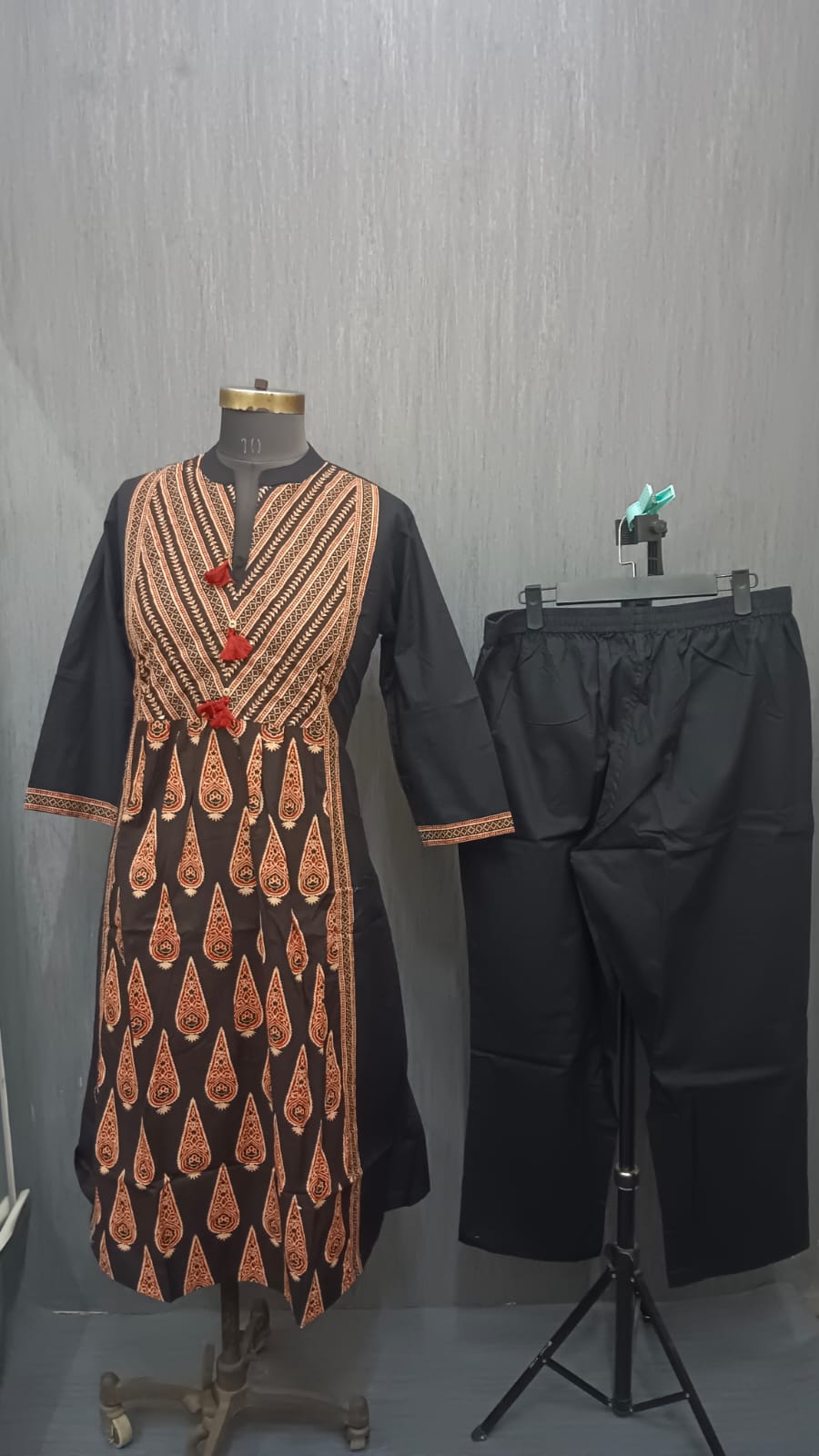 Black Ethnic Printed 6083 - Image 2