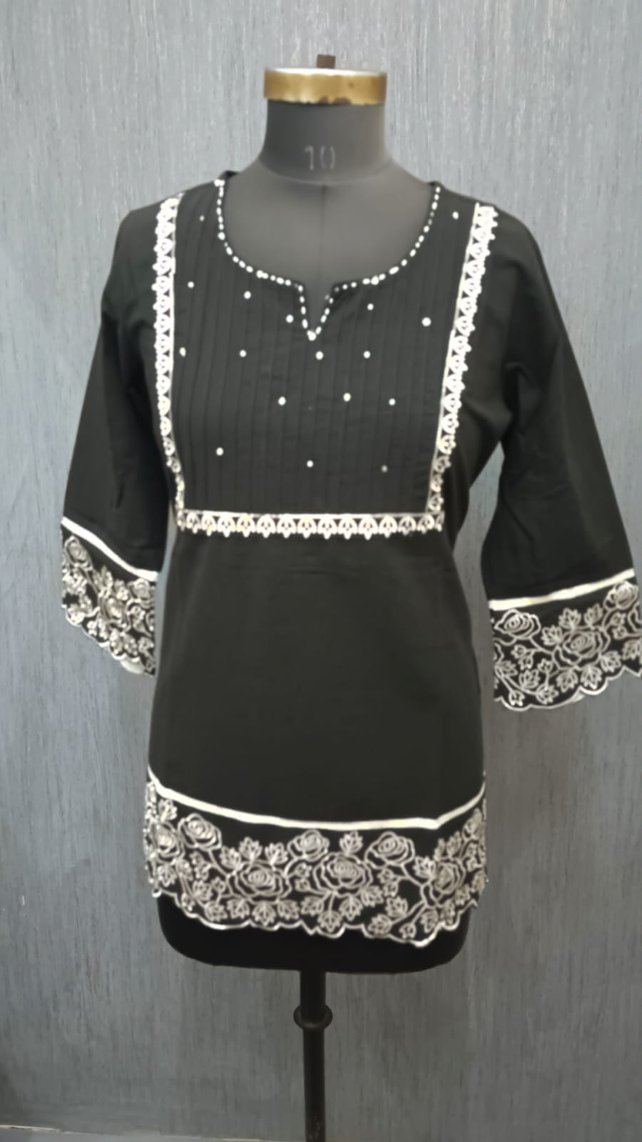 Midnight Elegance Embroidered 6065