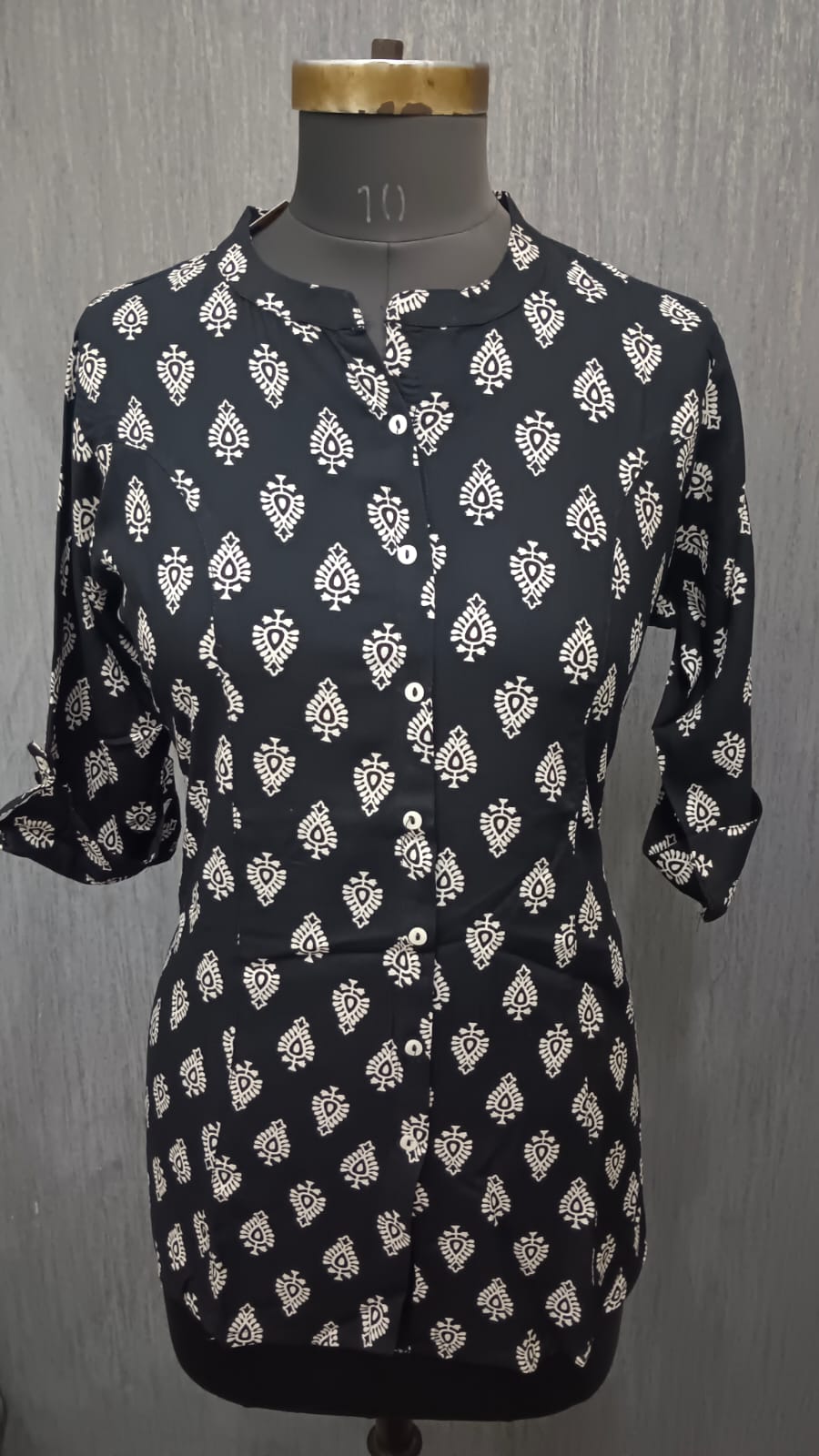 Classic Black Printed 5927